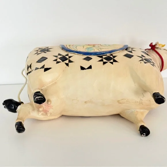 Jim Shore Quilted/Floral Cow Figurine - Picture 8 of 14